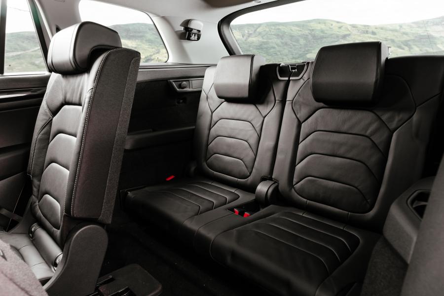 Интерьер Skoda Kodiaq Scout 2018 года  (CIS) (фото 10 из 40)